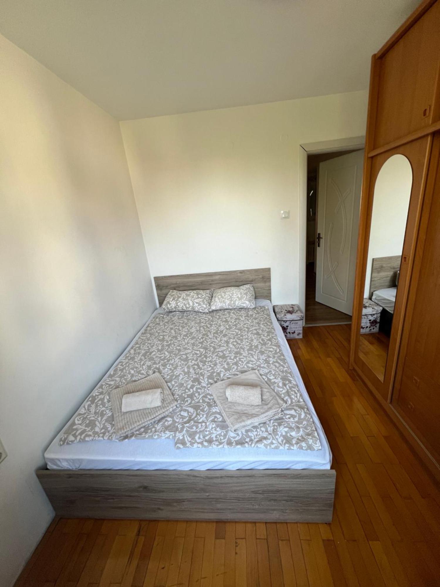 The White Apartment - Free Parking Sofia Luaran gambar
